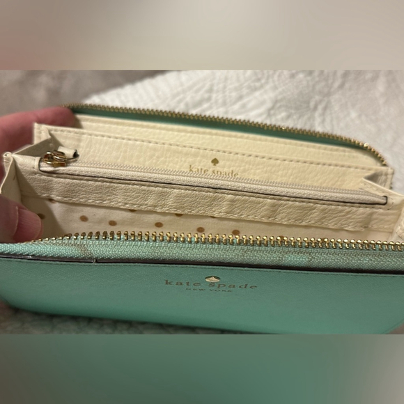 KATE SPADE ♠️ New York Cedar Street Lacey Wallet, Fresh Air - Picture 2 of 12